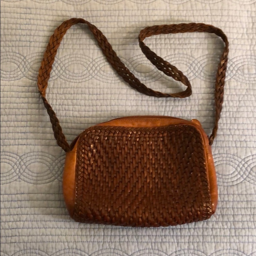 Ladies shoulder bag